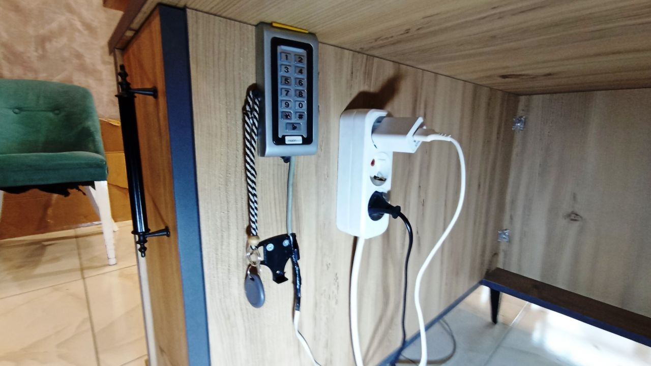 Özel kilitli gizli kapının arkasından bakın ne çıktı! İmalathaneye çevirmişler... - Sayfa 5