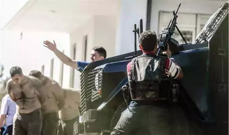 15 Temmuz demokrasi zaferi! İşte unutulmayacak fotoğraflarla hain darbe girişimi gecesi... - Sayfa 19