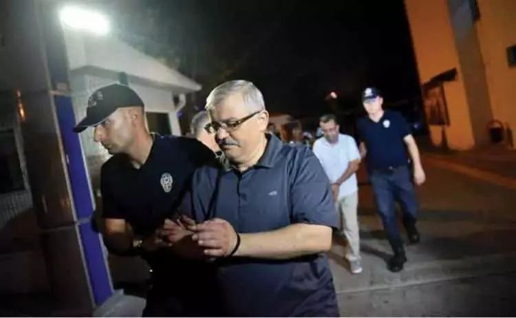 15 Temmuz demokrasi zaferi! İşte unutulmayacak fotoğraflarla hain darbe girişimi gecesi... - Sayfa 25