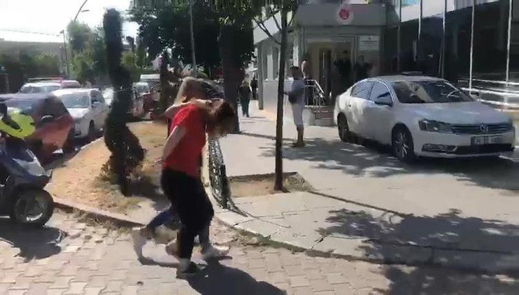 Bakımevindeki görüntüler kan dondurmuştu... Gözaltına alınan görevlinin savunması pes dedirtti: Sevecen bir şekilde şaka yaptım! - Sayfa 11