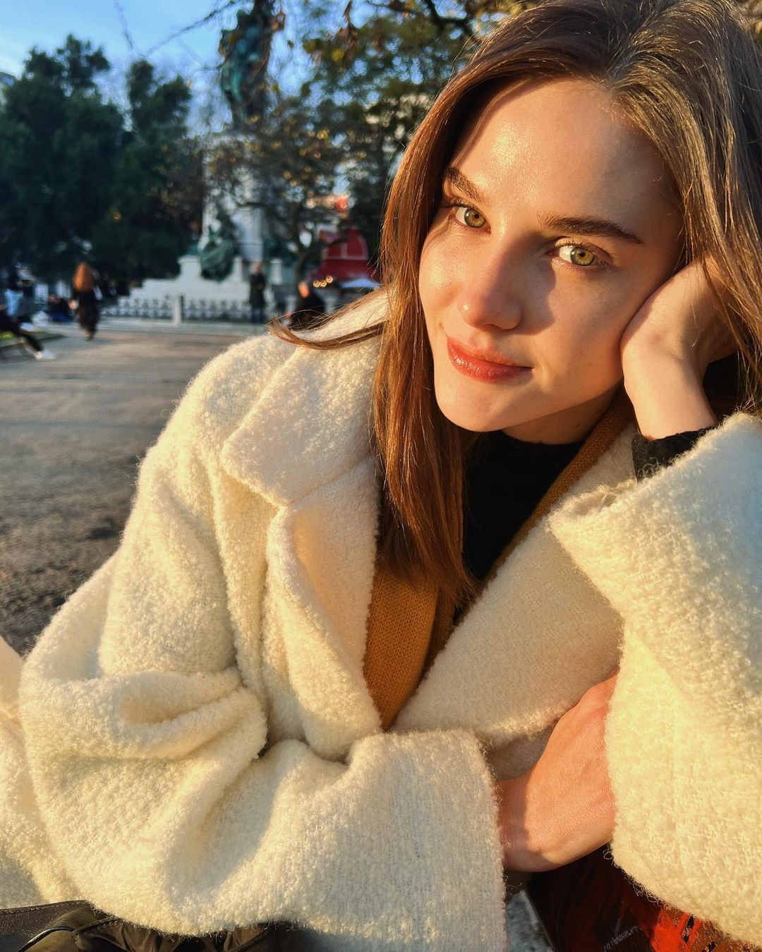 Alina Boz, 4 yıllık aşkı Mithat Can Özer'i çabuk unuttu! Çapkın işletmeci Umut Evirgen aşkını ilan etti: İşte sürpriz yakınlaşmanın ilk karesi - Sayfa 5