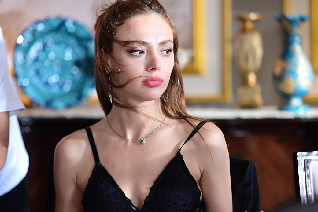 Alanur, yıllarca sakladığı sırrı itiraf etti: Beste, babasının Ziya olduğunu öğrendi! İşte Veda Mektubu dizisine damga vuran anlar - Sayfa 11