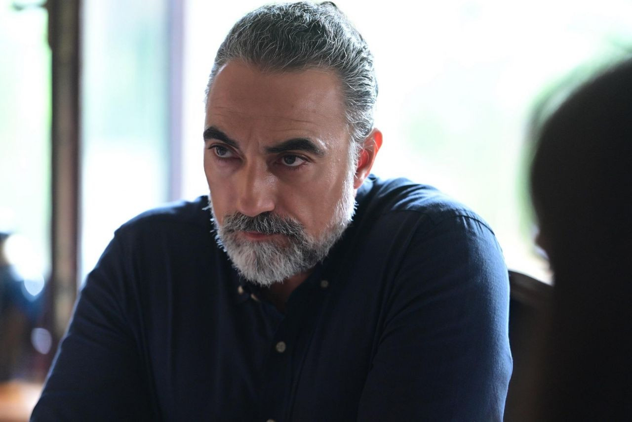 Alanur, yıllarca sakladığı sırrı itiraf etti: Beste, babasının Ziya olduğunu öğrendi! İşte Veda Mektubu dizisine damga vuran anlar - Sayfa 9