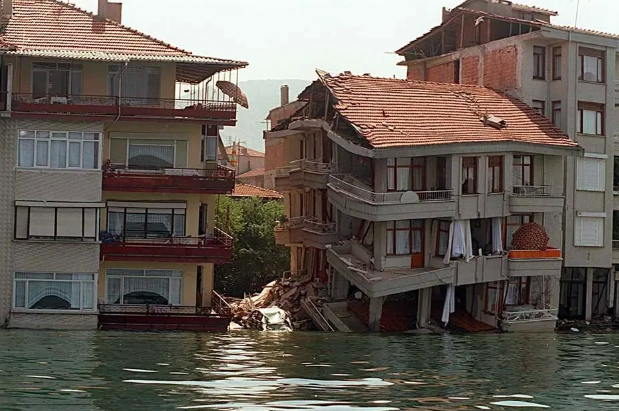 Asrın felaketinin üzerinden 24 yıl geçti! - Sayfa 9