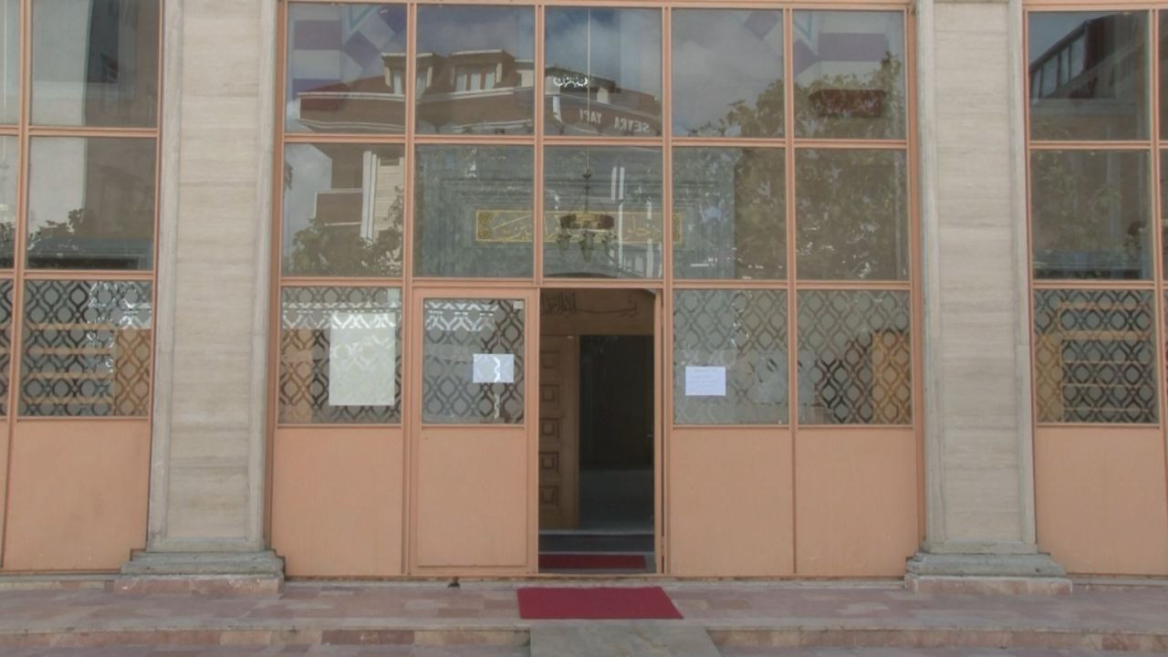 Arnavutköy'de yürek burkan olay... 3 günlük bebek cami avlusuna bırakıldı - Sayfa 6