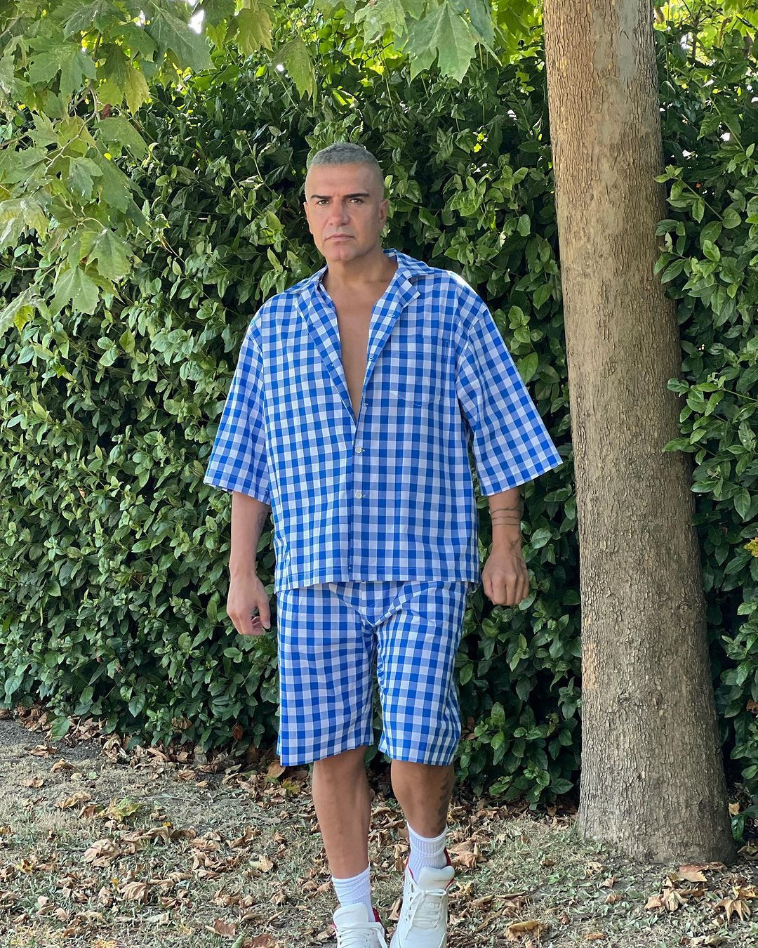 Sibel Can'a yapılan yorumları görünce çileden çıktı! Berdan Mardini patchwork tarzını eleştirenlere ateş püskürdü: Ben giyince olmuyor, Sibel giyince… - Sayfa 5