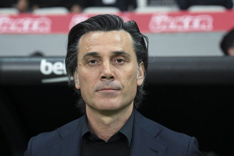 Ali Koç'u elinin tersiyle iten 63 yaşındaki teknik direktör Mehmet Büyükekşi ile görüşmelere başladı - Sayfa 18