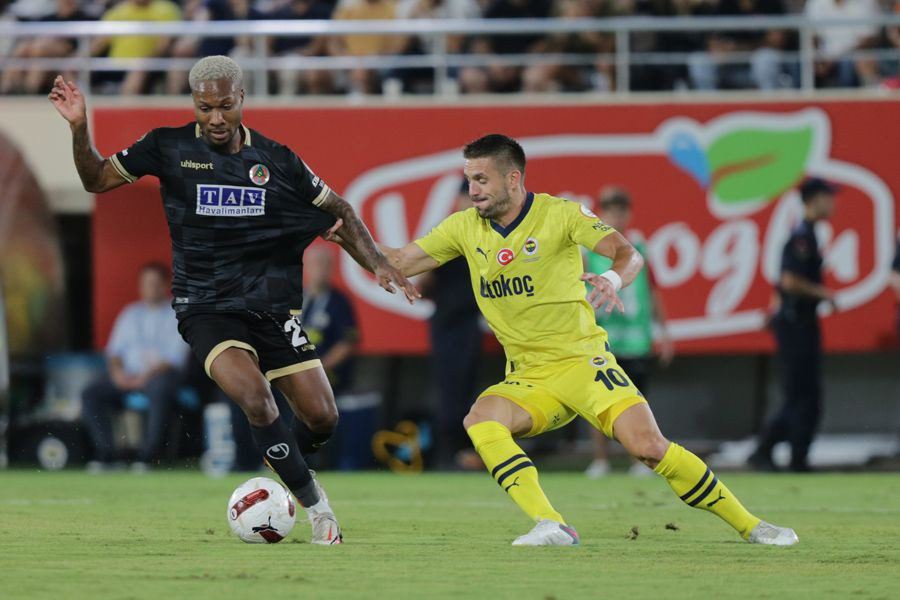 İrfan Can Kahveci Mesut Özil'i değil İsmail Kartal'ı dinledi Fenerbahçe formasının hakkını verdi - Sayfa 6