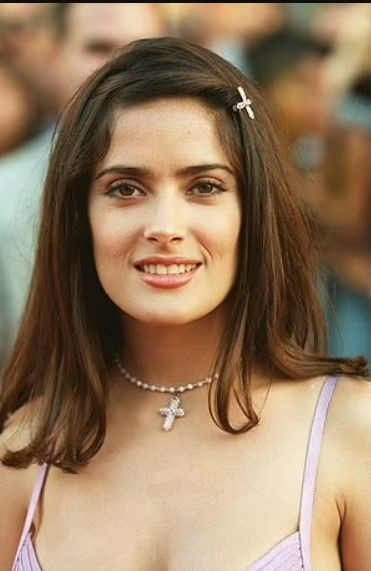 Andie MacDowell son görüntüsüyle görenleri şaşırttı! İşte yıllara meydan okuyan ünlüler - Sayfa 9