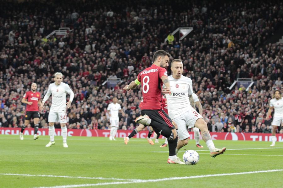 Sacha Boey'i izlemeye geldiler Abdülkerim Bardakcı ve Kaan Ayhan'ı alıp gittiler - Sayfa 24