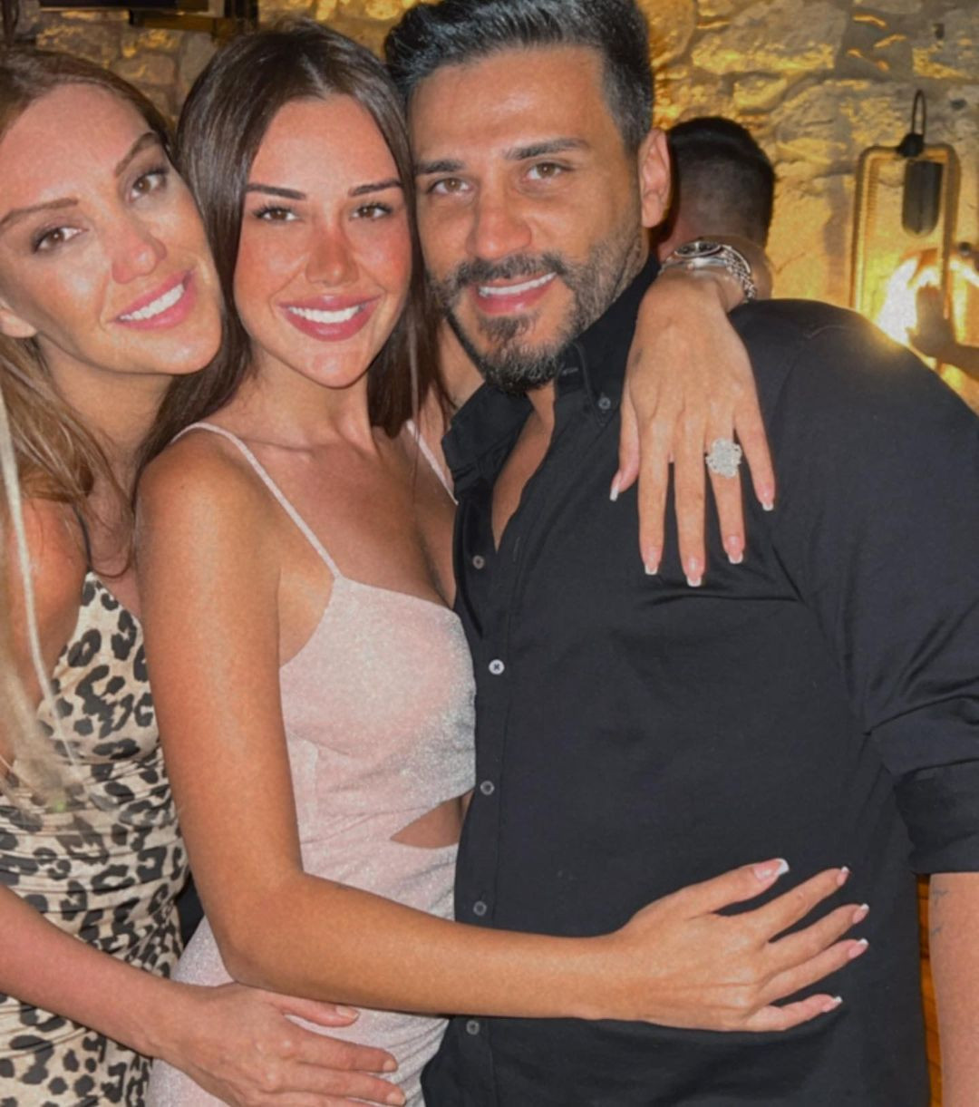 MASAK'tan Dilan Polat ve Engin Polat hakkında olay yaratacak rapor! Servetleriyle ilgili sır perdesi aralandı! Çalışanı olmayan şirketler, milyonlarca liralık şaibeli işlemler... 'Bankacılık işlemleri askıya alınsın' talebi - Sayfa 12