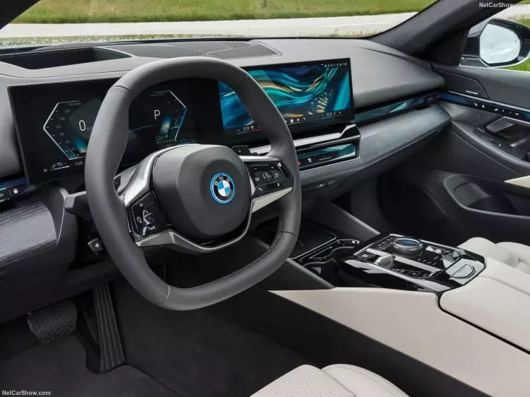 BMW 5 serisi, yepyeni haliyle satışa sunuldu! İşte Türkiye fiyatı... - Sayfa 20