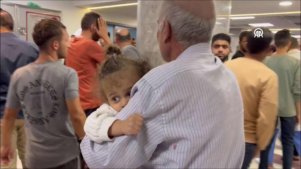 İsrail Gazze'de hastane vurdu! İşte o görüntüler... - Sayfa 26