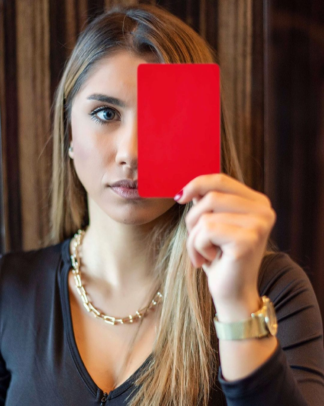 Kadın hakemi gören tribünlerden "Hakeme Kalkan Eller Kırılsın" tezahüratı yükseldi! Hakem Elif Karaarslan da gülümseyerek cevap verdi - Sayfa 25