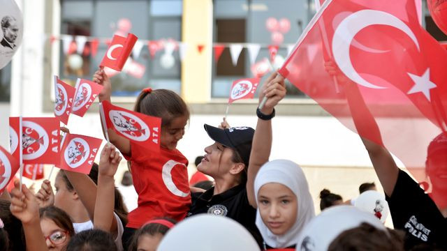 Yer gök kırmızı-beyaz: Cumhuriyetimizin 100. yılı büyük bir gurur ve coşkuyla kutlanıyor! - Sayfa 6