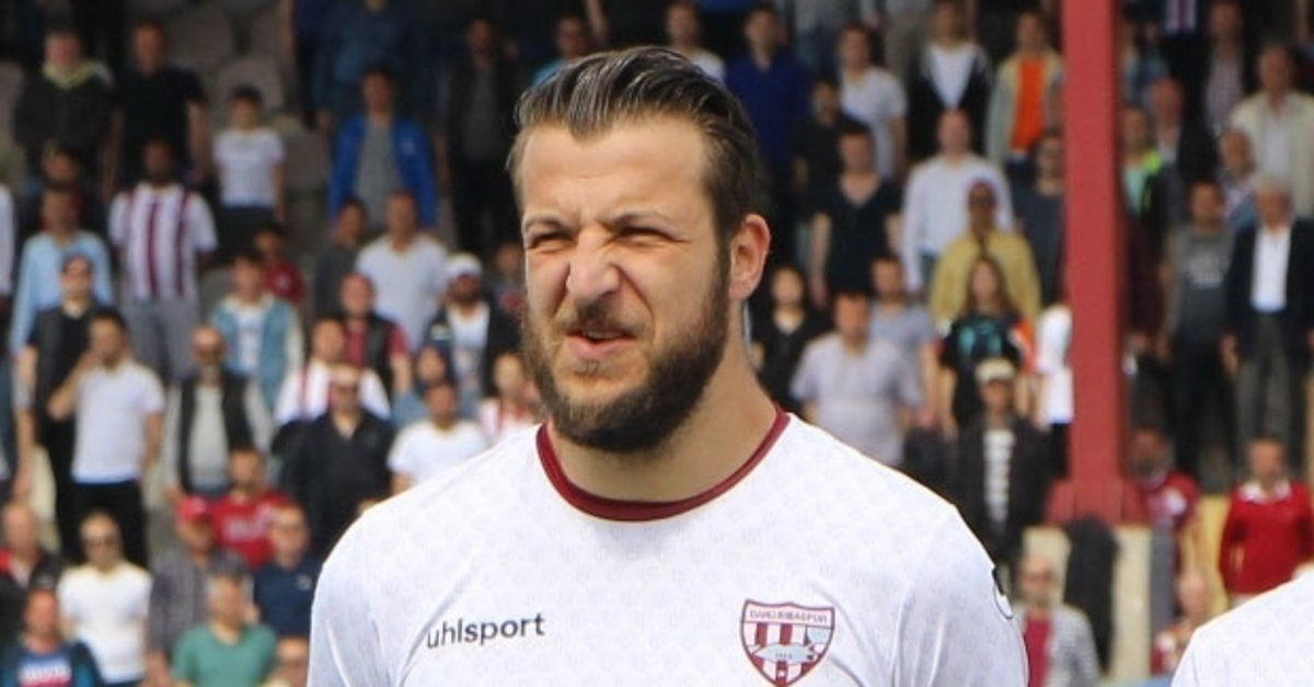 Yıldız futbolcudan yıllar sona gelen inanılmaz itiraf! "İshaldim, korner bayrağının oraya pisledim" - Sayfa 7