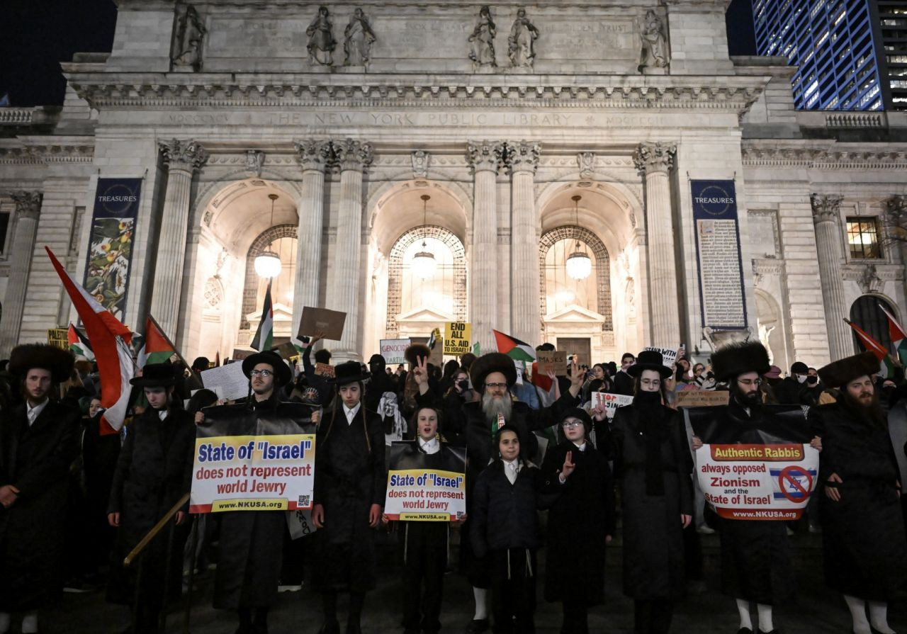 ABD'de binlerce insan Filistin için yürüdü! Washington ve New York'ta İsrail'in Gazze'ye saldırıları protesto edildi - Sayfa 8