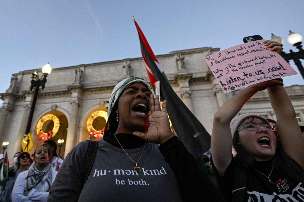 ABD'de binlerce insan Filistin için yürüdü! Washington ve New York'ta İsrail'in Gazze'ye saldırıları protesto edildi - Sayfa 11