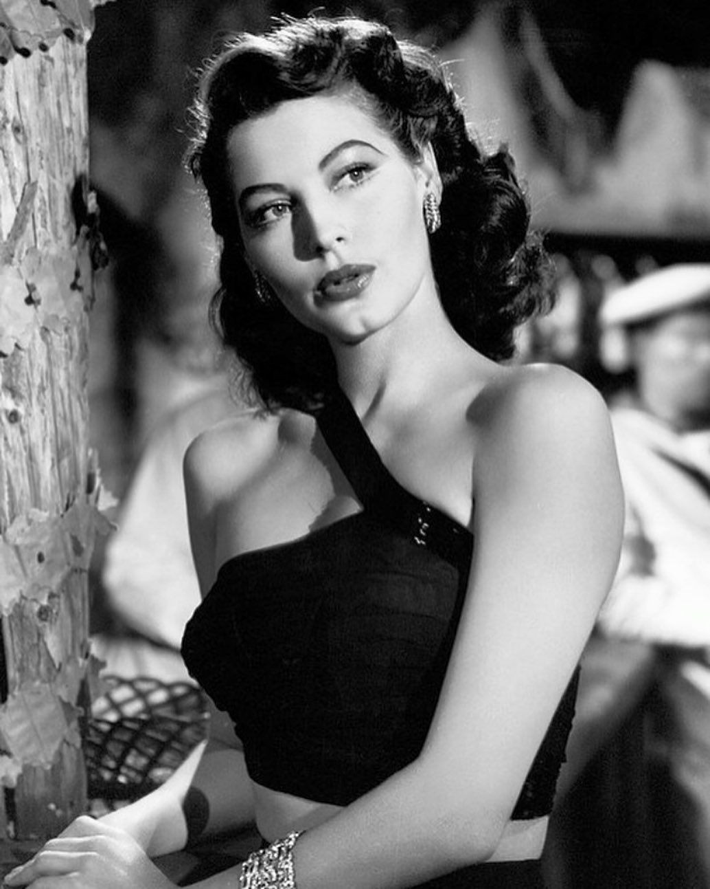 Dünyanın en güzel kadınları seçildi! Listeye 1 Türk adını yazdırdı: İşte yüz hatlarıyla hafızalara kazınan birbirinden güzel ünlü isimler - Sayfa 10