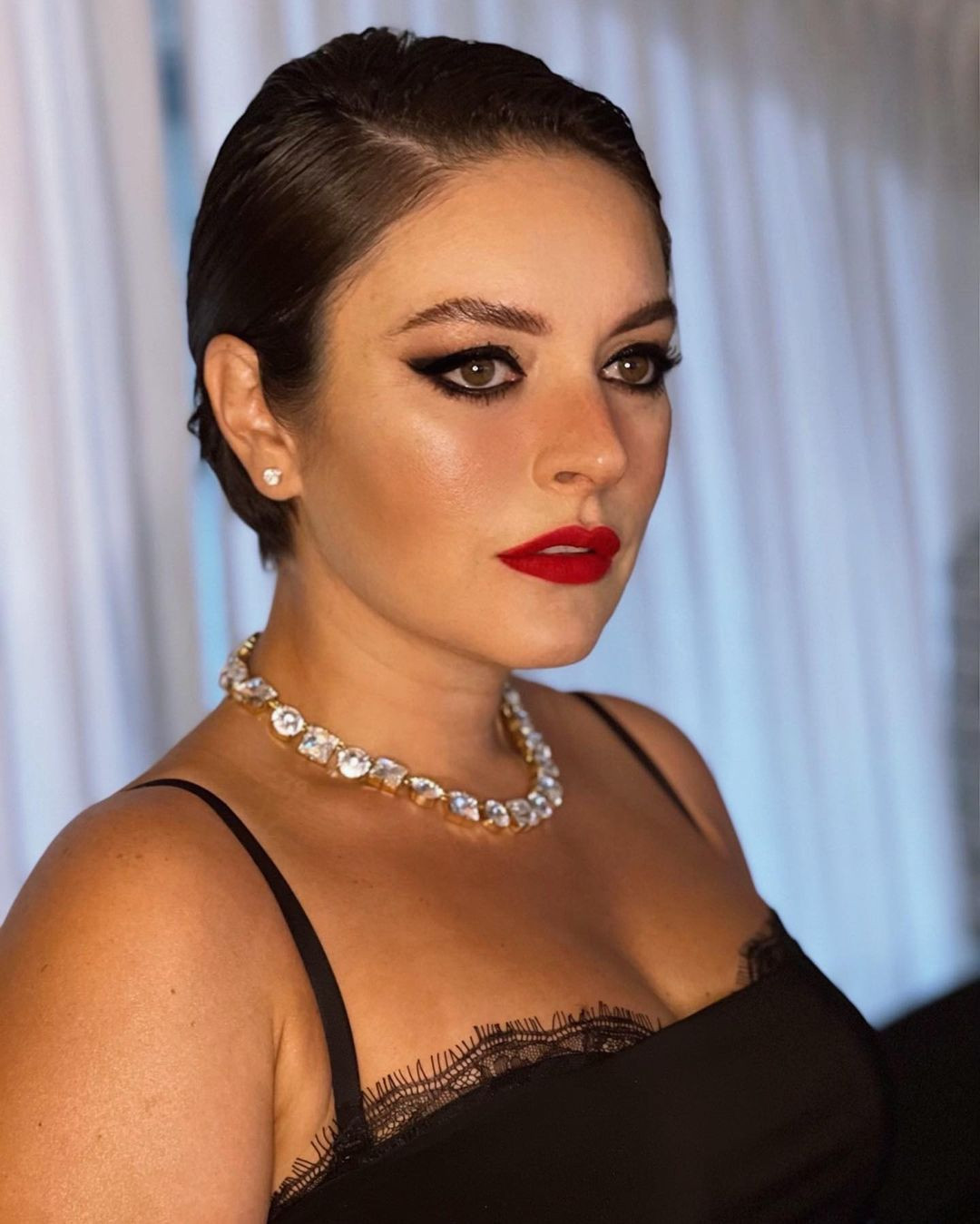 Ezgi Mola anne oldu! İşte ünlü oyuncunun bebeğinin cinsiyeti ve ismi - Sayfa 5