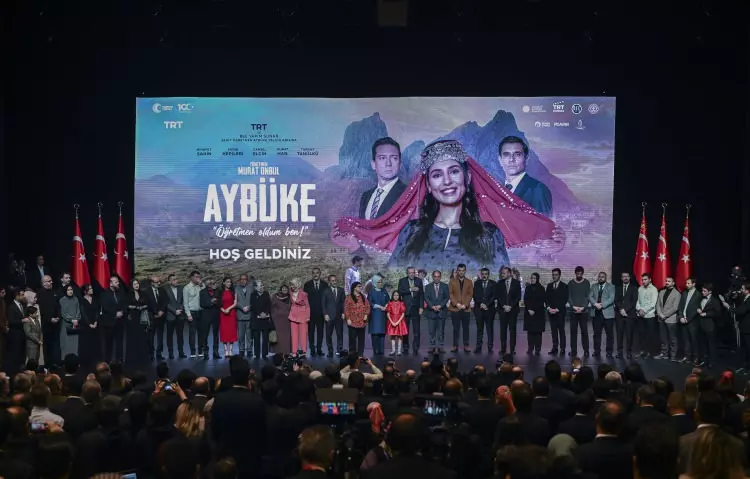 ''Aybüke'' filminin galasından duygulandıran anlar! - Sayfa 9