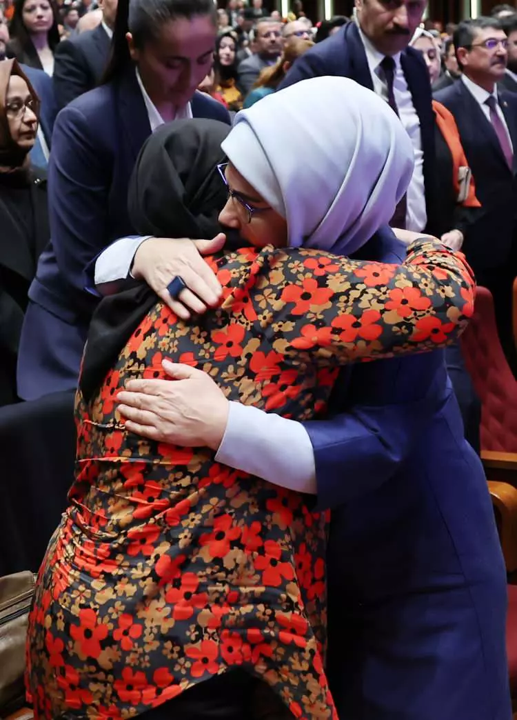 ''Aybüke'' filminin galasından duygulandıran anlar! - Sayfa 19