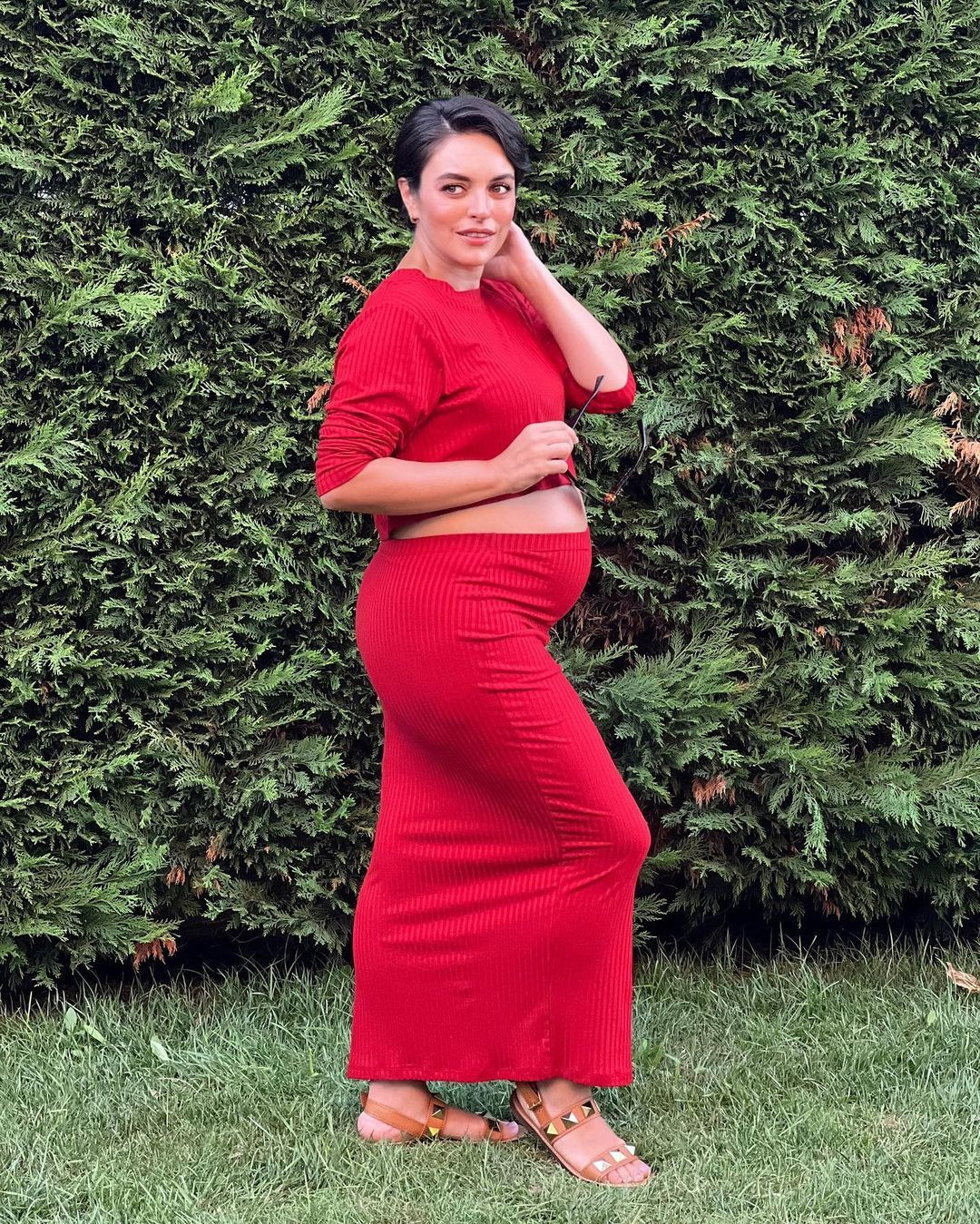 Ezgi Mola anne oldu! İşte ünlü oyuncunun bebeğinin cinsiyeti ve ismi - Sayfa 10