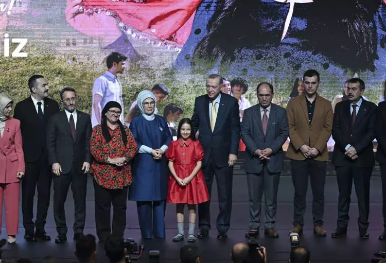 ''Aybüke'' filminin galasından duygulandıran anlar! - Sayfa 8