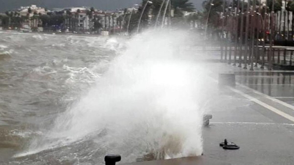 Meteoroloji İstanbul için hava durumu uyarısı yaptı! Fırtına şiddetli başladı! - Sayfa 6