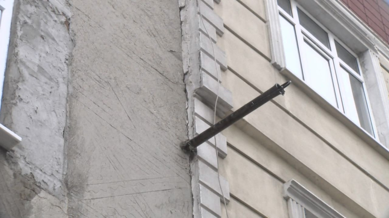 Depremin verdiği hasar görüntülendi: "Duvar yıkılmaları var" - Sayfa 9