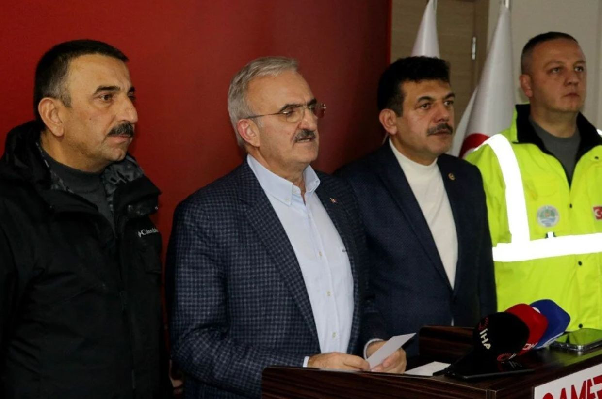 Zonguldak'ta heyelan felaketi! Anne ve oğlu kurtarılmaya çalışırken ikinci kez heyelan meydana geldi! AFAD acı haberi duyurdu - Sayfa 8