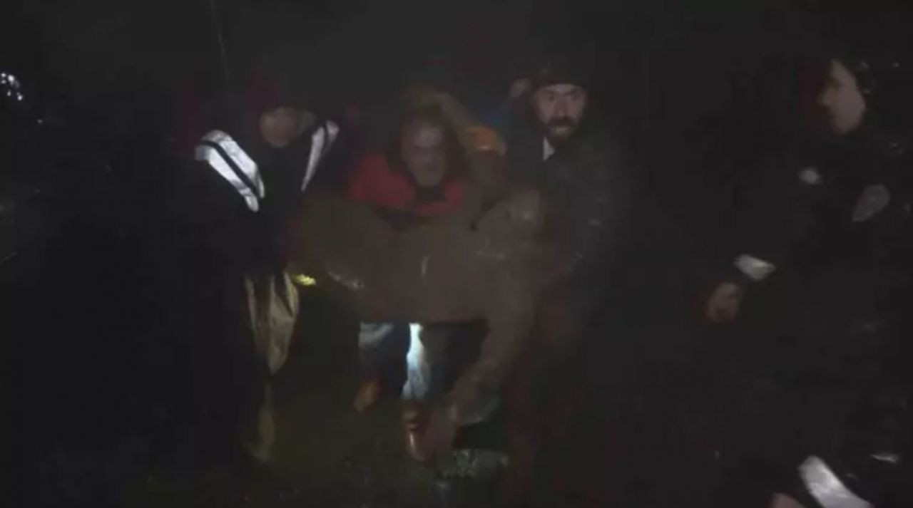 Zonguldak'ta heyelan felaketi! Anne ve oğlu kurtarılmaya çalışırken ikinci kez heyelan meydana geldi! AFAD acı haberi duyurdu - Sayfa 7