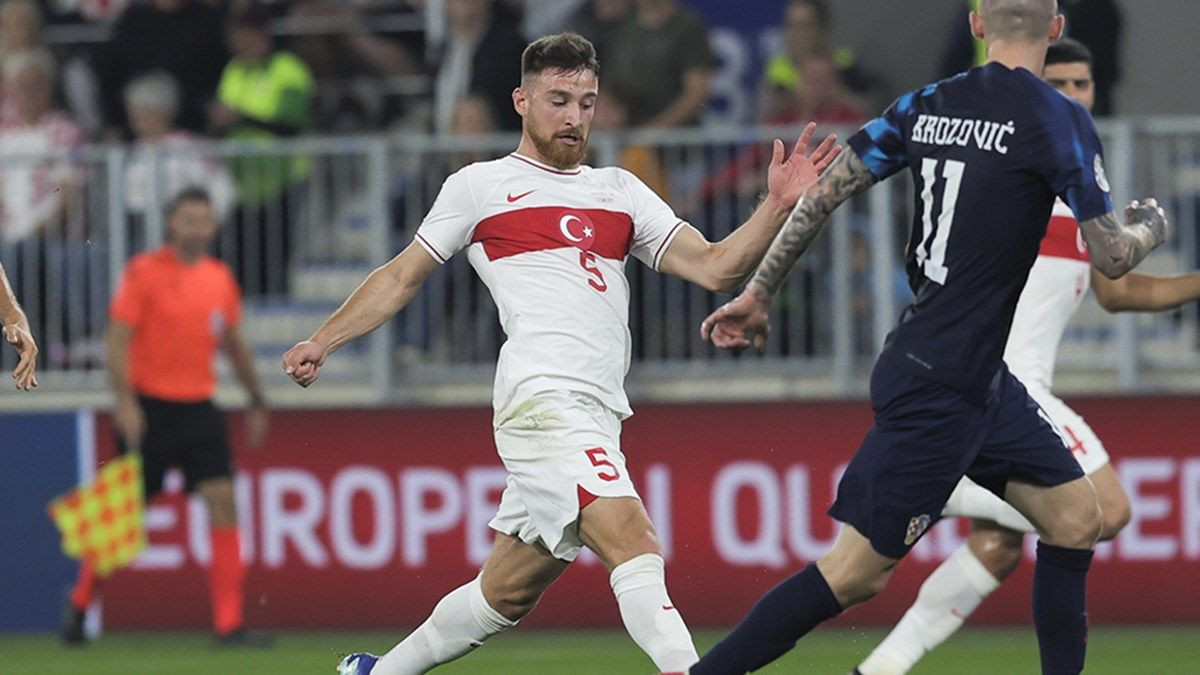 Erden Timur'un tur atlama hediyesi hayırlı olsun: Kopenhag maçı sonrası Galatasaray transfer için masaya oturacak! Fenerbahçe’ye transfer çalımı atmak için son 90 dakika… - Sayfa 7