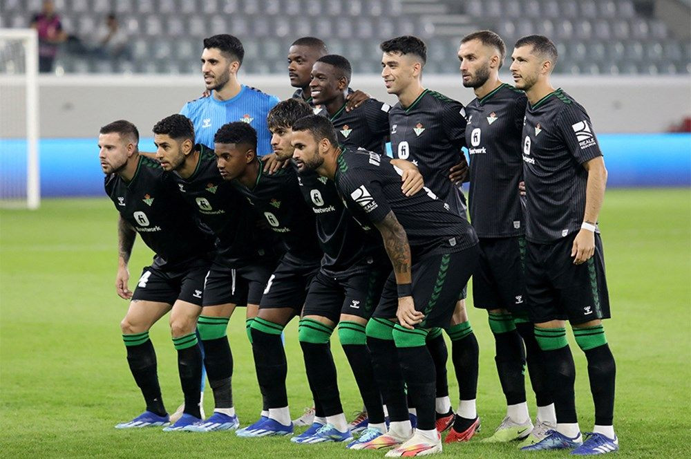 Fenerbahçe Avrupa’dan kupa getirmeye hazırlanıyor! Konferans Ligi’ni kazanma ihtimali olan takımlar açıklandı: İşte favori takımlar ve Fenerbahçe’nin kazanma yüzdesi - Sayfa 24