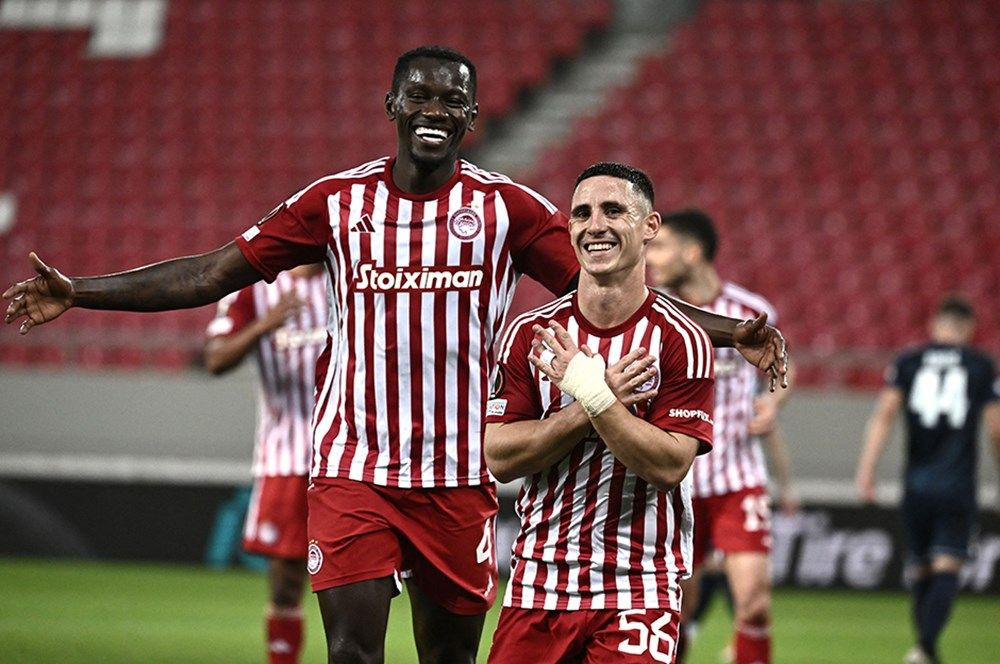 Fenerbahçe Avrupa’dan kupa getirmeye hazırlanıyor! Konferans Ligi’ni kazanma ihtimali olan takımlar açıklandı: İşte favori takımlar ve Fenerbahçe’nin kazanma yüzdesi - Sayfa 13