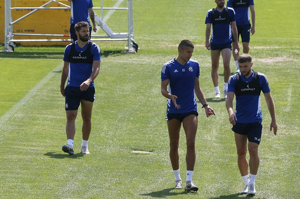 Fenerbahçe Avrupa’dan kupa getirmeye hazırlanıyor! Konferans Ligi’ni kazanma ihtimali olan takımlar açıklandı: İşte favori takımlar ve Fenerbahçe’nin kazanma yüzdesi - Sayfa 9