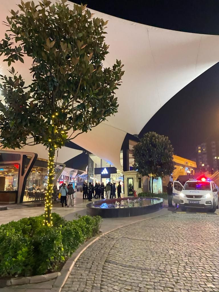 Pendik Starbucks'ta 'boykot' dedi dehşet saçtı! Saldırgan bir kişiyi bıçakladı! | SüperHaber Özel - Sayfa 8