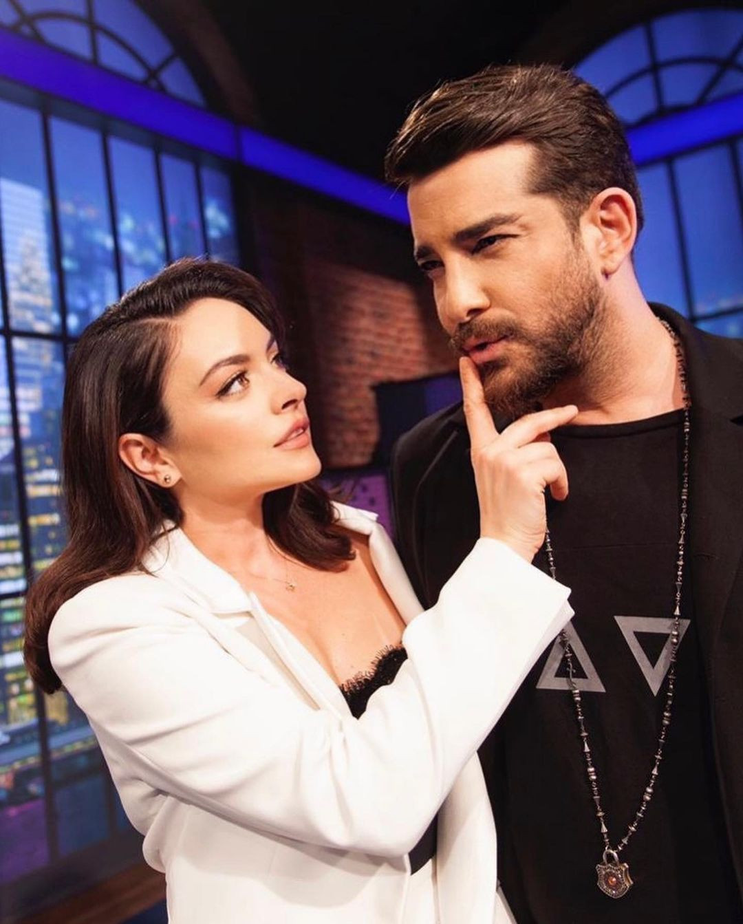 Enis Arıkan ile Ezgi Mola küstü! İşte ünlü ikilinin dostluğunu bitiren neden - Sayfa 7