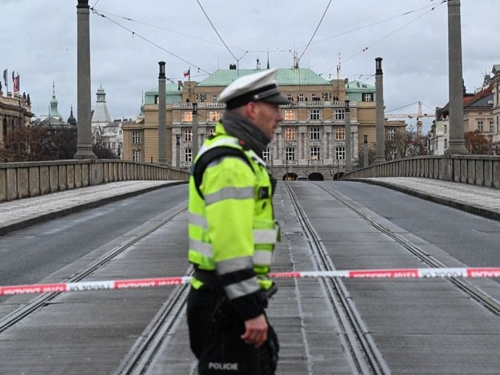 Prag'da üniversitede silahlı saldırı: Ölü ve yaralılar var - Sayfa 7