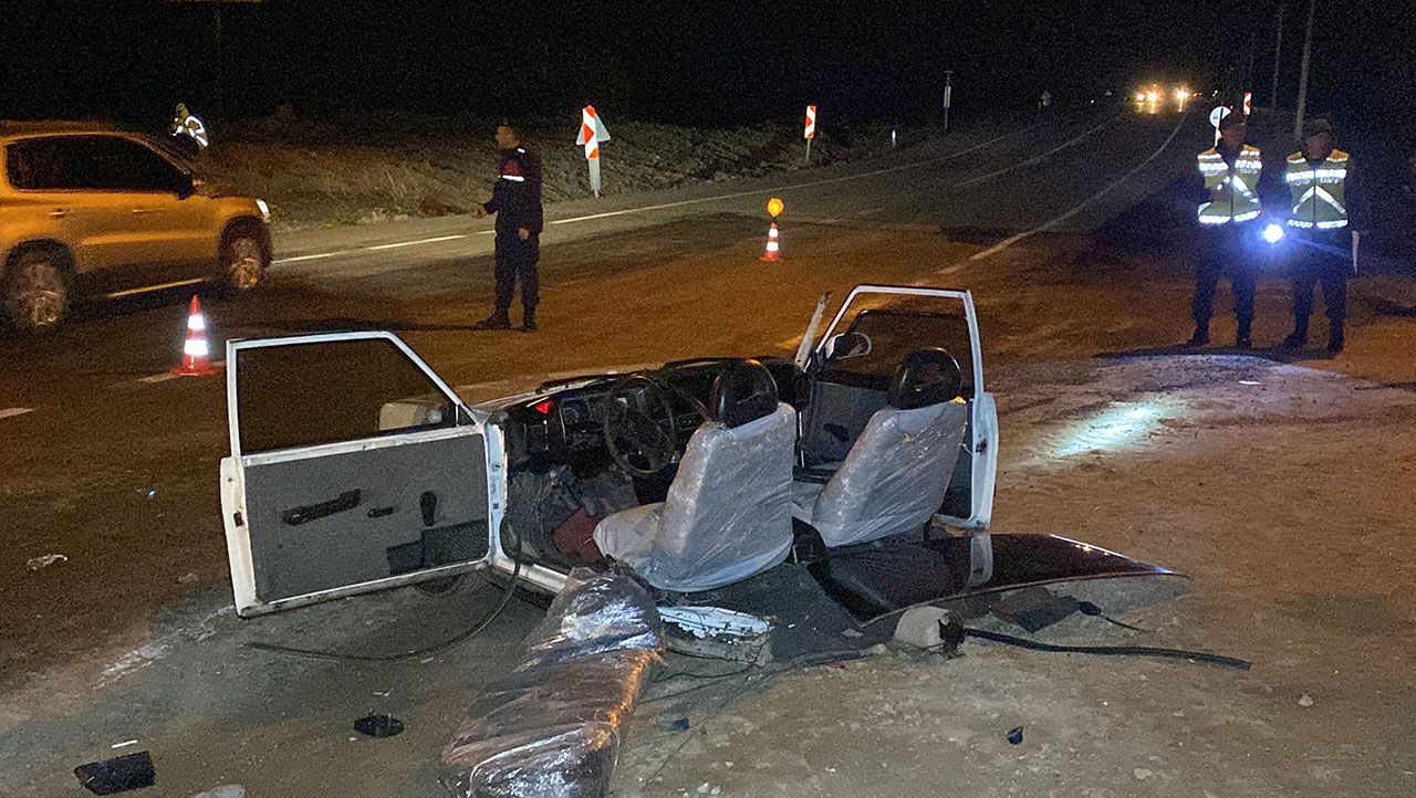 Arazi aracı ile çarpışan otomobil ikiye bölündü! Kazazede: "Çek çek sağlamız" - Sayfa 9