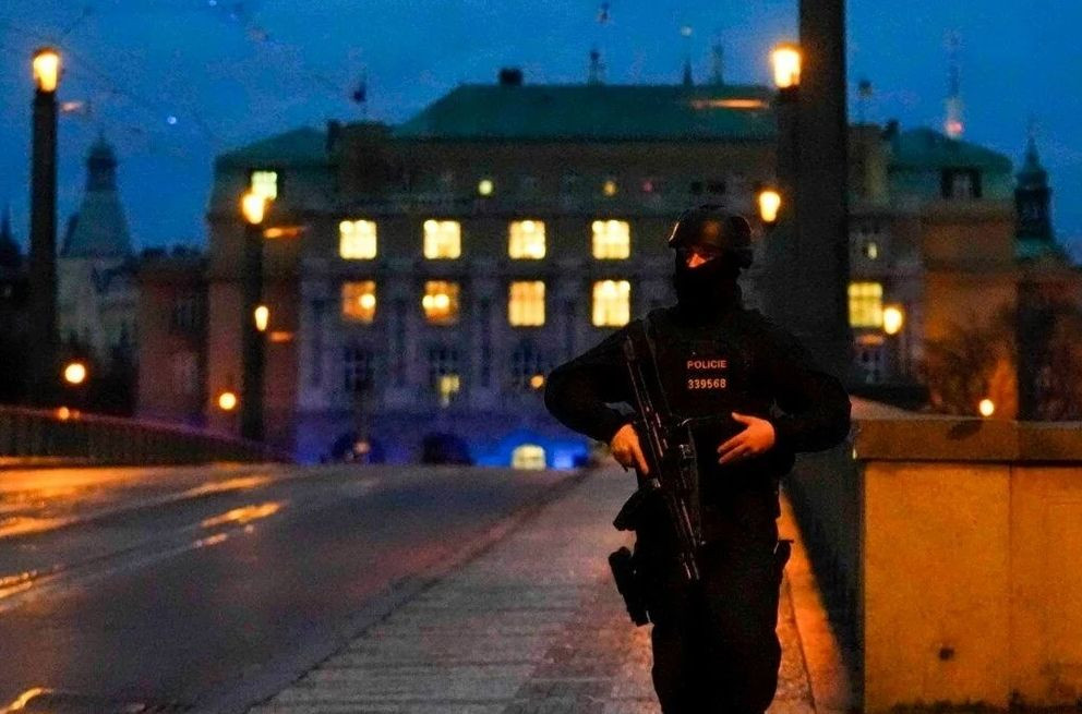 Çekya'daki katliamdan yeni detaylar: "Gelecekte hep bir manyak olacağımı düşündüm" - Sayfa 8