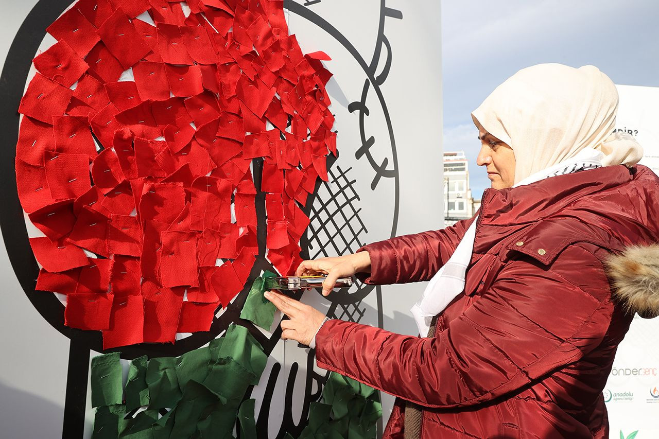 İstanbul'da Filistin'e destek eylemi: "Hanzala Yüzünü Dönecek Filistin'de Zulüm Bitecek" - Sayfa 11