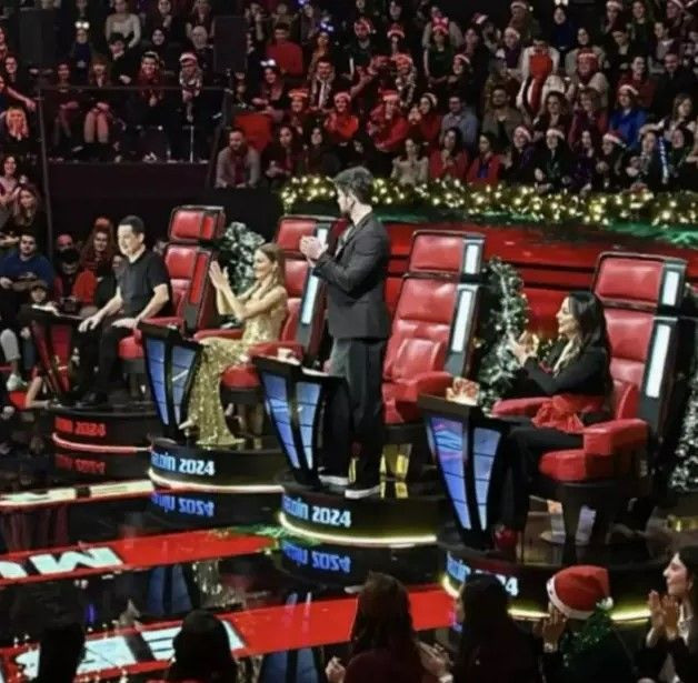 O Ses Türkiye Yılbaşı Özel programının ilk görüntüleri ortaya çıktı! Jürideki değişiklik dikkat çekti: Gözler Hadise'yi aradı - Sayfa 6