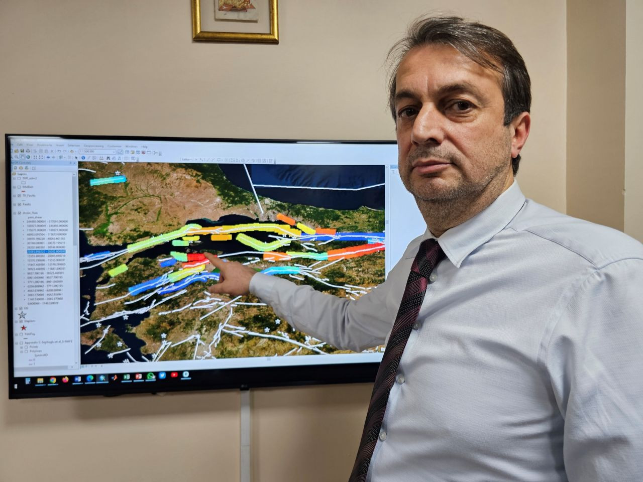 Korkutan harita: 7 ve üzerinde deprem üretecek gerginlikte fayları tespit edildi! - Sayfa 5