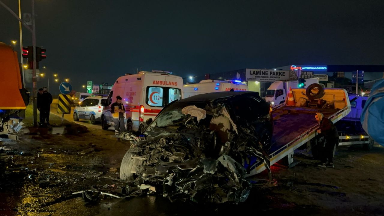 Esenyurt'ta korkunç kaza: 2 kişi öldü, 2 kişi yaralandı - Sayfa 5