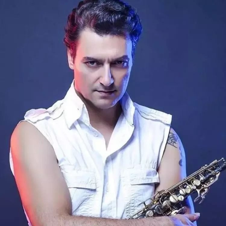 Kendisini sadece Tarkan ile kıyaslıyor: "Türkiye'nin en büyüğüydüm" - Sayfa 12