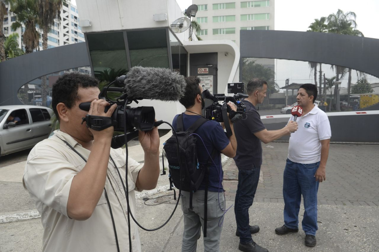 Ekvador'da operasyonlar sürüyor: Komşu ülkelerden de OHAL kararı: Sınıra askeri birlikler sevk ediliyor - Sayfa 9