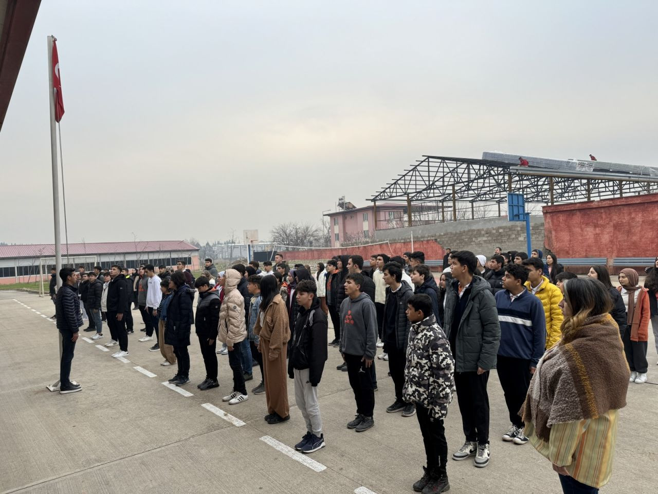 81 ilde tüm okullarda şehitler için saygı duruşu - Sayfa 13