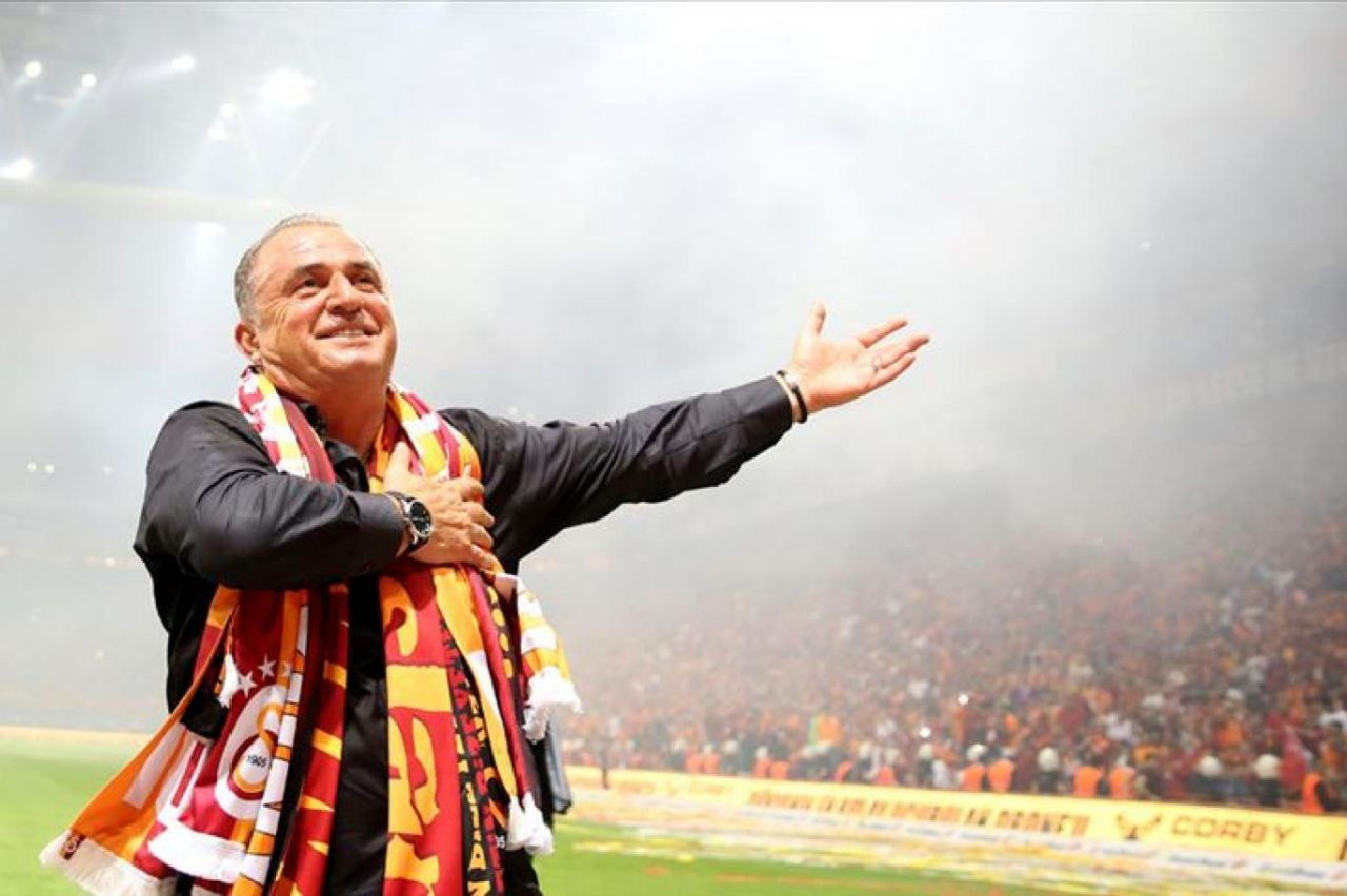 Fatih Terim’den Galatasaray’a 54 milyon euroluk katkı! Son hediyesi rekorları altüst etti… Türk futbol tarihine geçen rekor transfer: Süper Lig’de yeni liste belli oldu - Sayfa 14