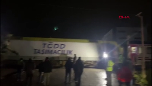 Tekirdağ'da yolcu treni beton mikseri ile çarpıştı! - Sayfa 6